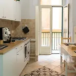 Scugnizzo Luxury Appartement *