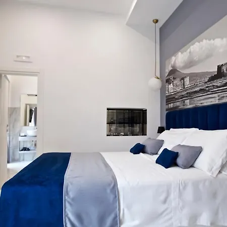 Scugnizzo Luxury * Naples