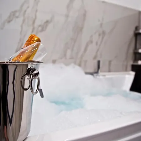 Scugnizzo Luxury Naples